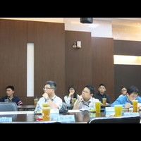 本系13位在【日月光半導體製造股份有限公司】進行學期實習的同學,於學期末進行期末發表,由蔡平賜老師及日月光各單位主管共同評核